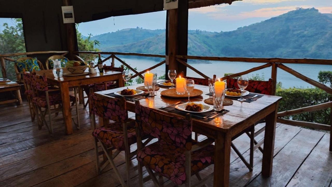 Mwamba Kelele Lodge Fort Portal Exterior foto