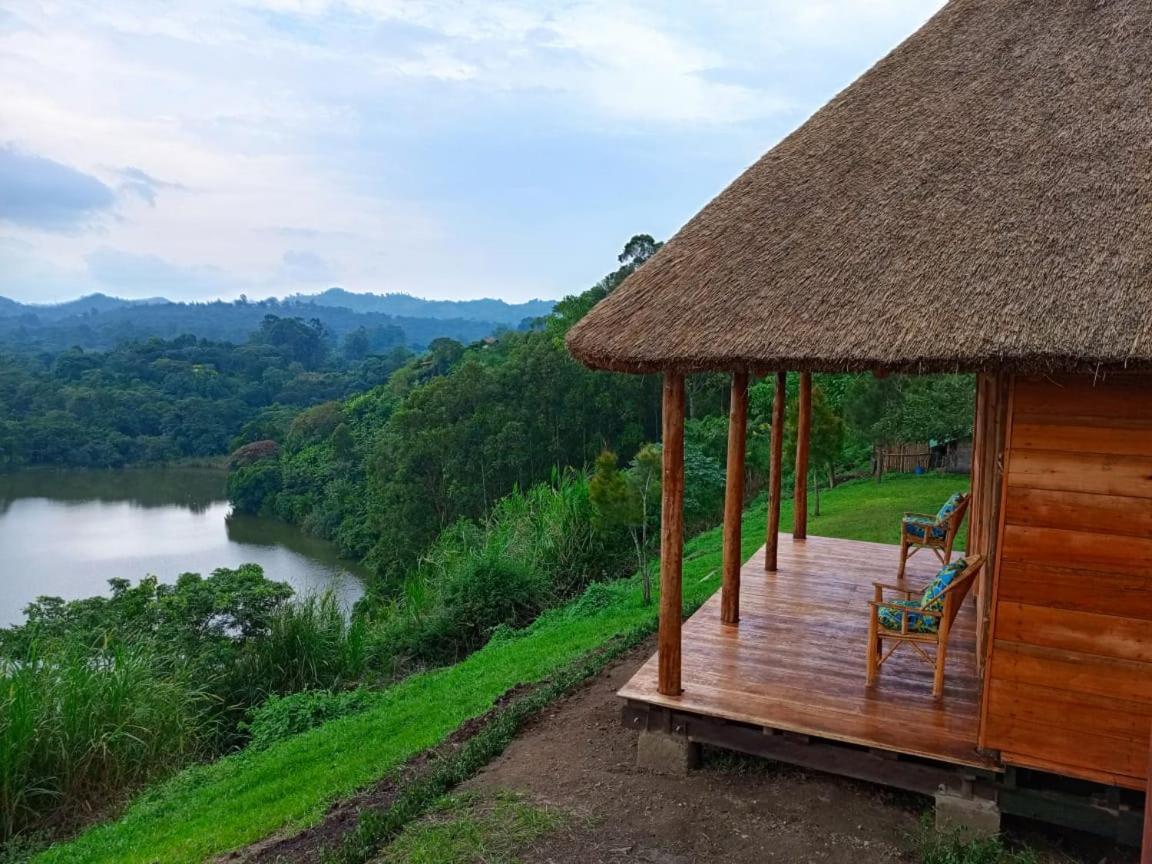 Mwamba Kelele Lodge Fort Portal Exterior foto
